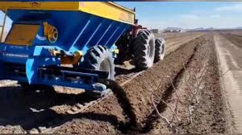 کودپاش دامی . کودپخش کن دامی