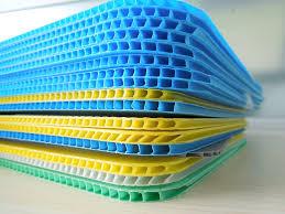 کاربردهای ورق کارتن پلاست در صنایع  مختلف