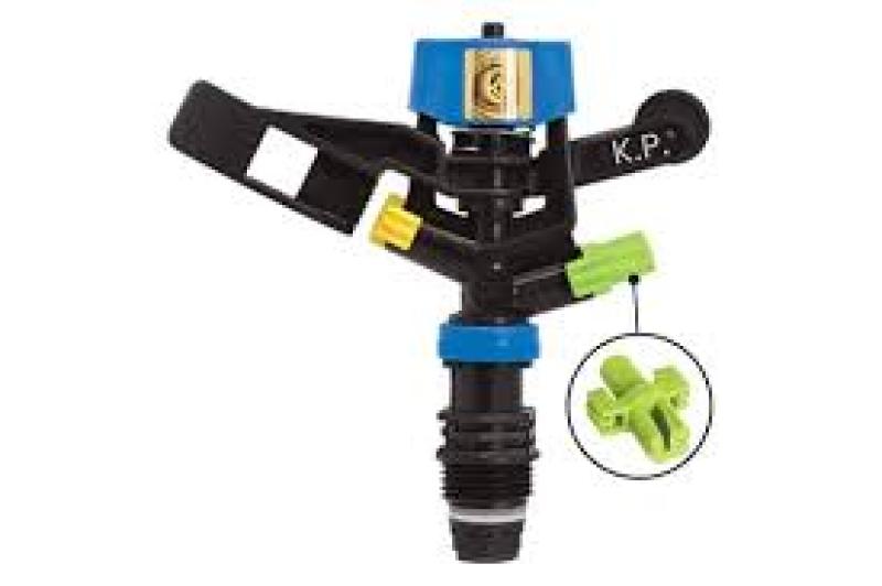 آشنایی با مزیت آبپاش پلیمری نسبت به آبپاش فلزی