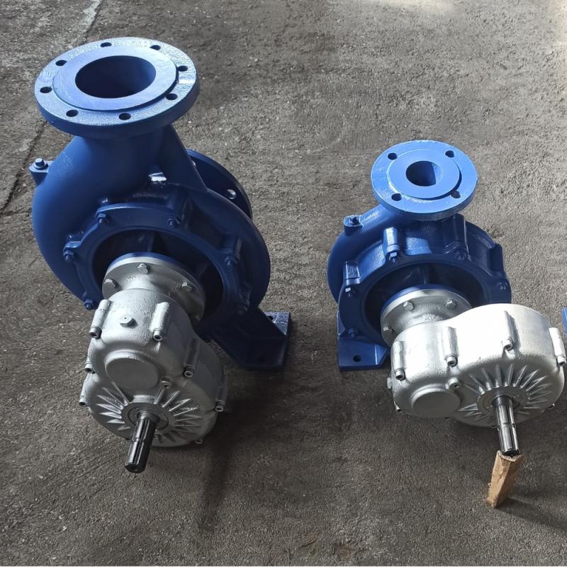 پمپِ آب با گیربکس سرخود 1 به 4 (2000 دور) برای آبیاری