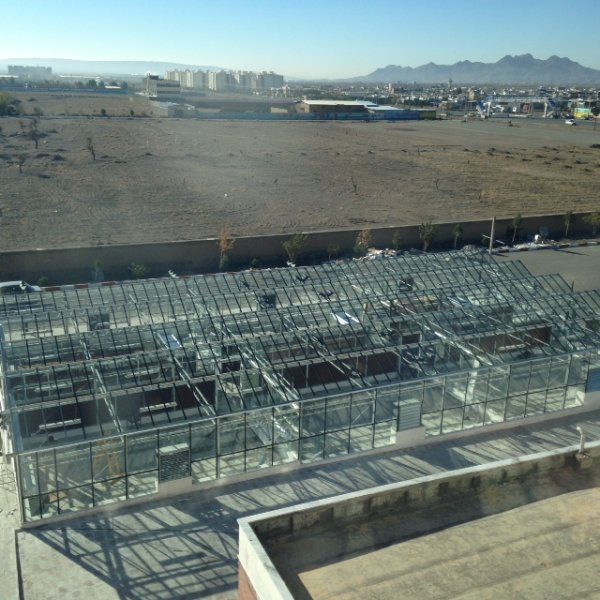 سازه گلخانه شیشه ای طرح venlo