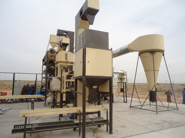 دستگاه توزین و کیسه پرکن بذر مدل AF-8500